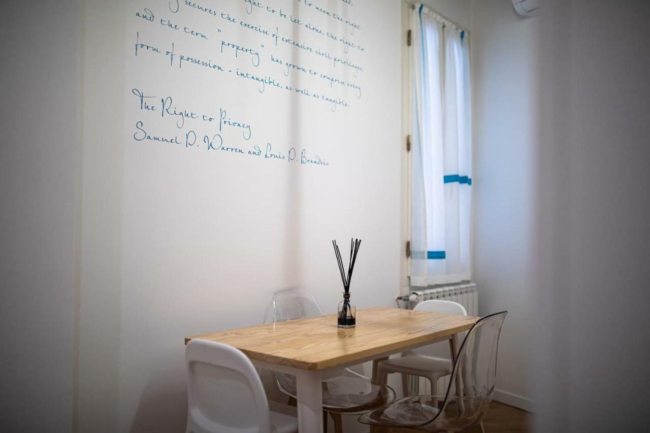 Privacy In - Your To Be Let Alone Apartment Venedig